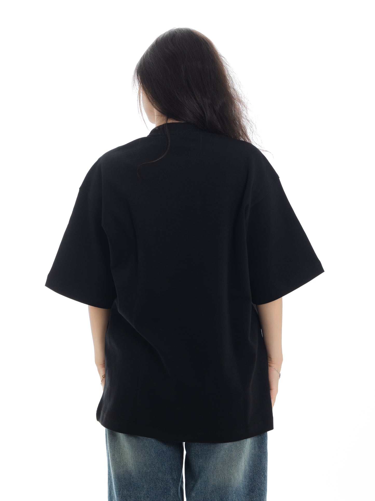 Basic black. Unisex Oversized Tee
