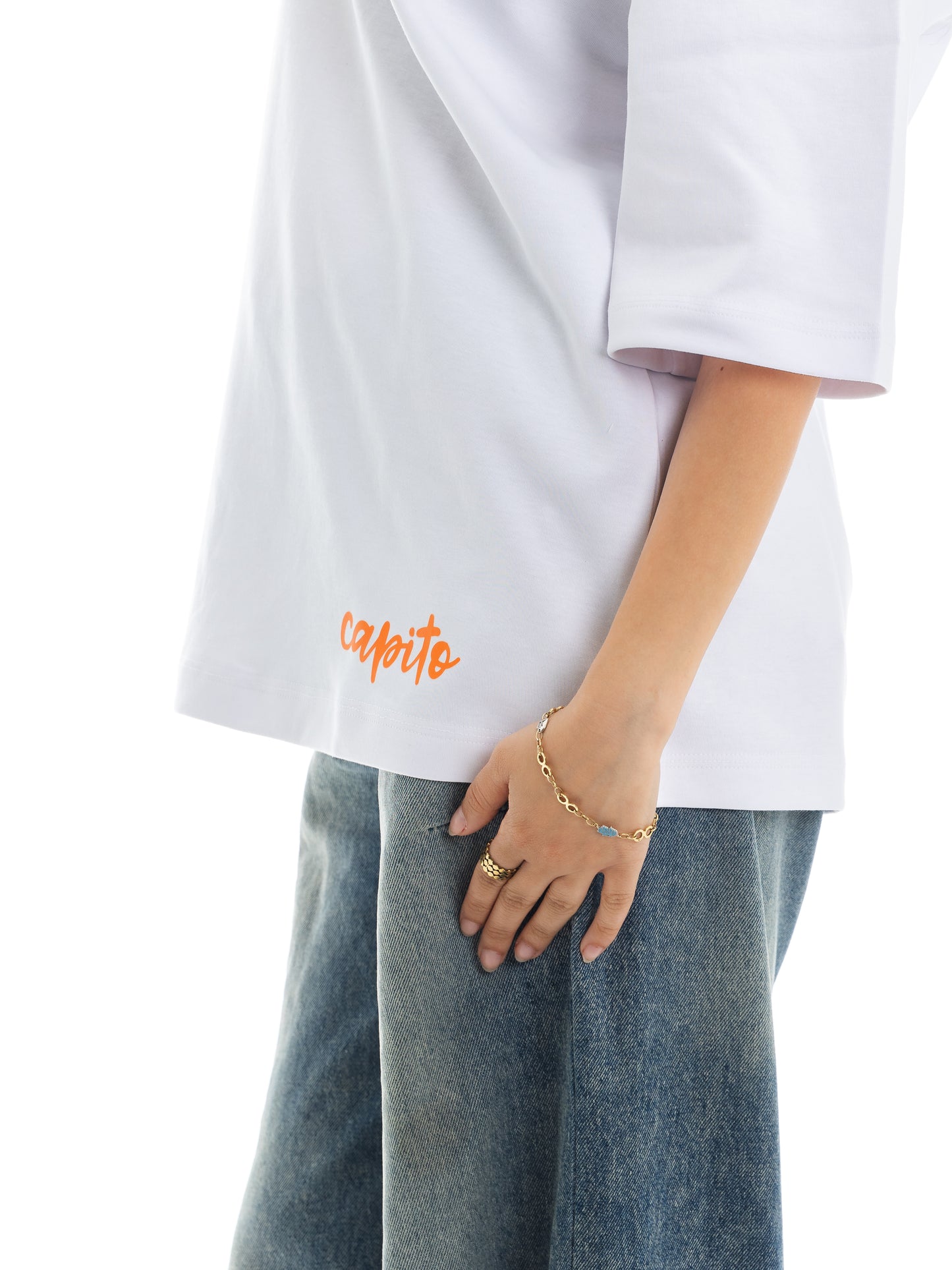 Capito Signature. Unisex Oversized Tee