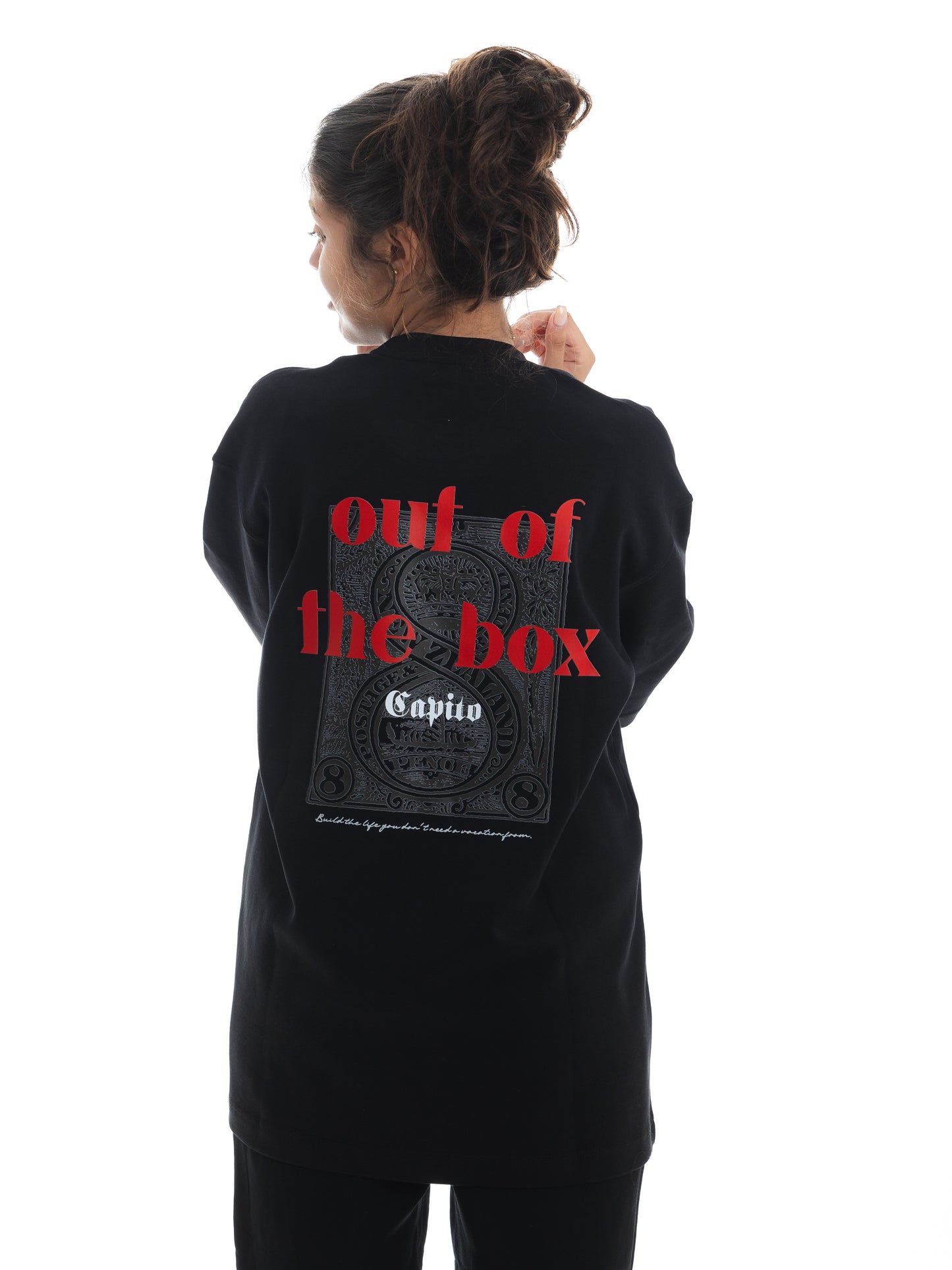 Out of the box. Unisex Oversized Tee