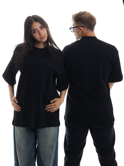 Basic black. Unisex Oversized Tee